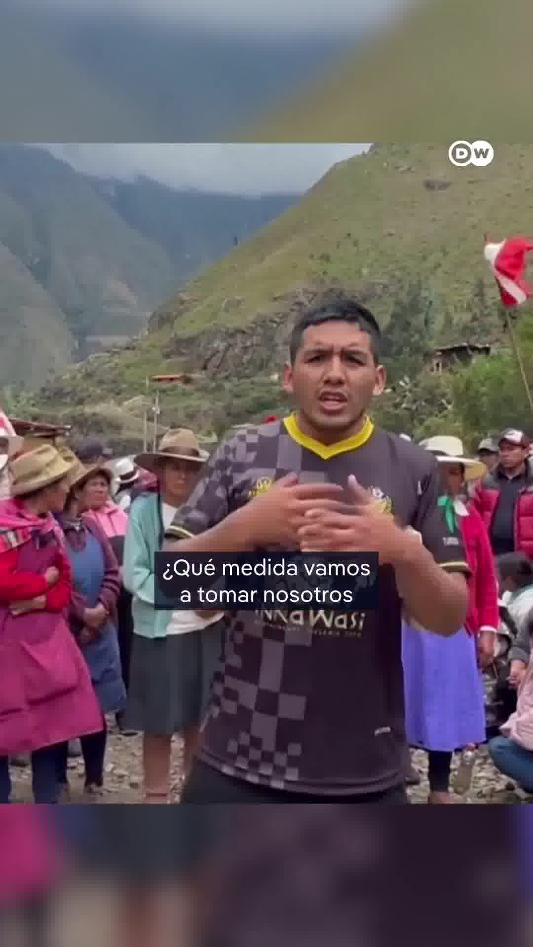 Peru: Protests block access to Machu Picchu, leaving thousands of tourists stranded. At least 1,400 tourists were evacuated by train to Cusco after police managed to unblock the tracks. The protesters are protesting against the company that manages bus transportation to Machu Picchu, which has continued to operate despite the concession expiring two weeks ago.
